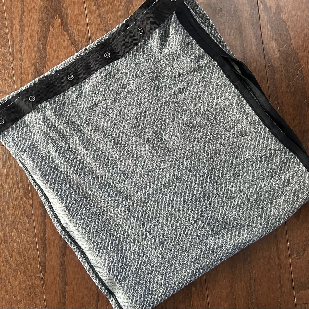 Lululemon Snap Scarf